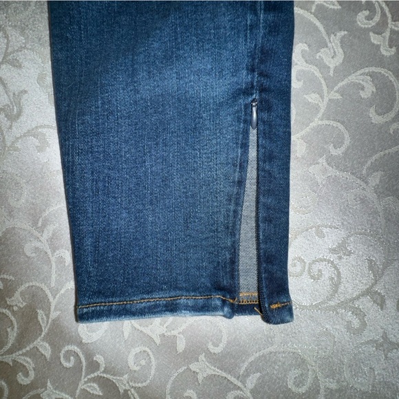Hudson Centerfold Super Skinny High Rise Ankle Jeans - Picture 10 of 16